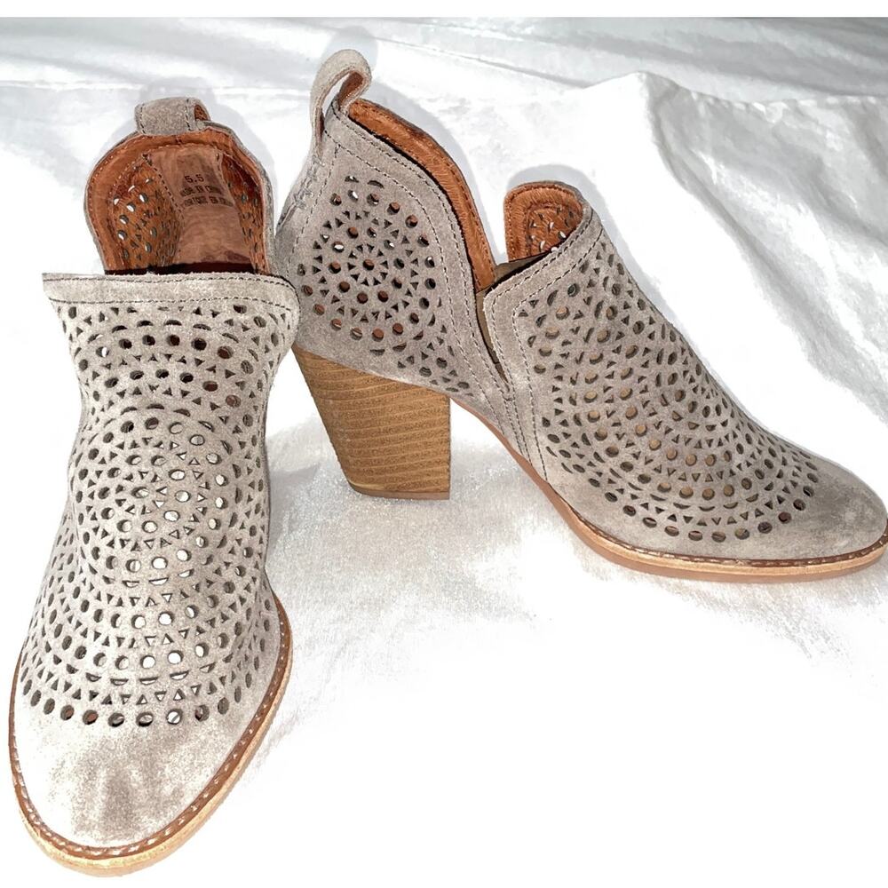 Jeffrey Campbell Rosalee Suede Ankle Booties - Women's Size 5.5
